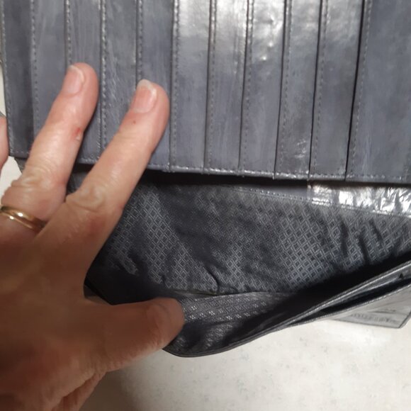 Genuine Eelskin shoulder purse and wallet (Sold as set) - Picture 4 of 15